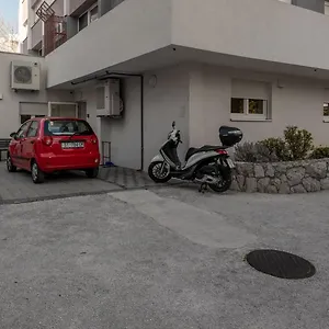 Elli , Split Croatie