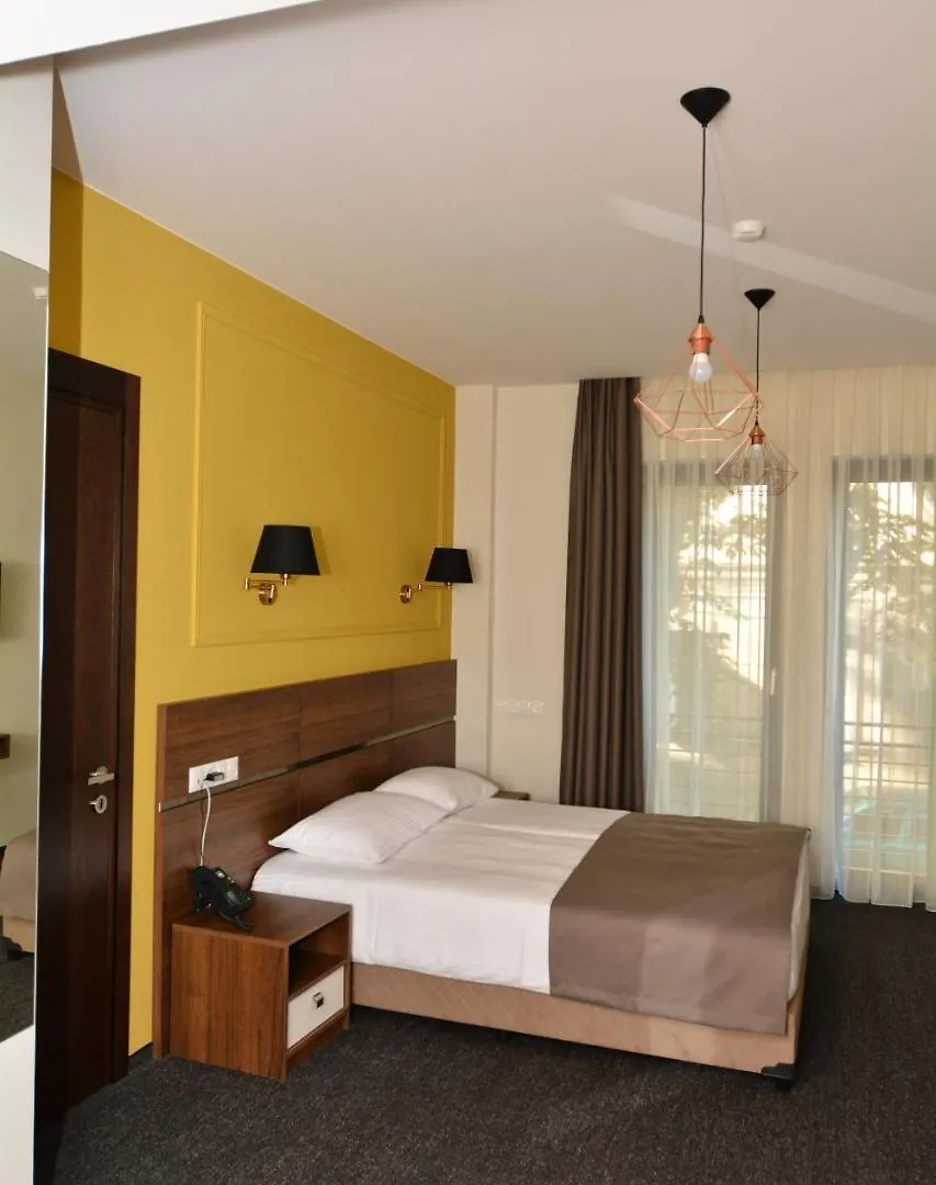Hotel Garnet Tbilisi 4*,