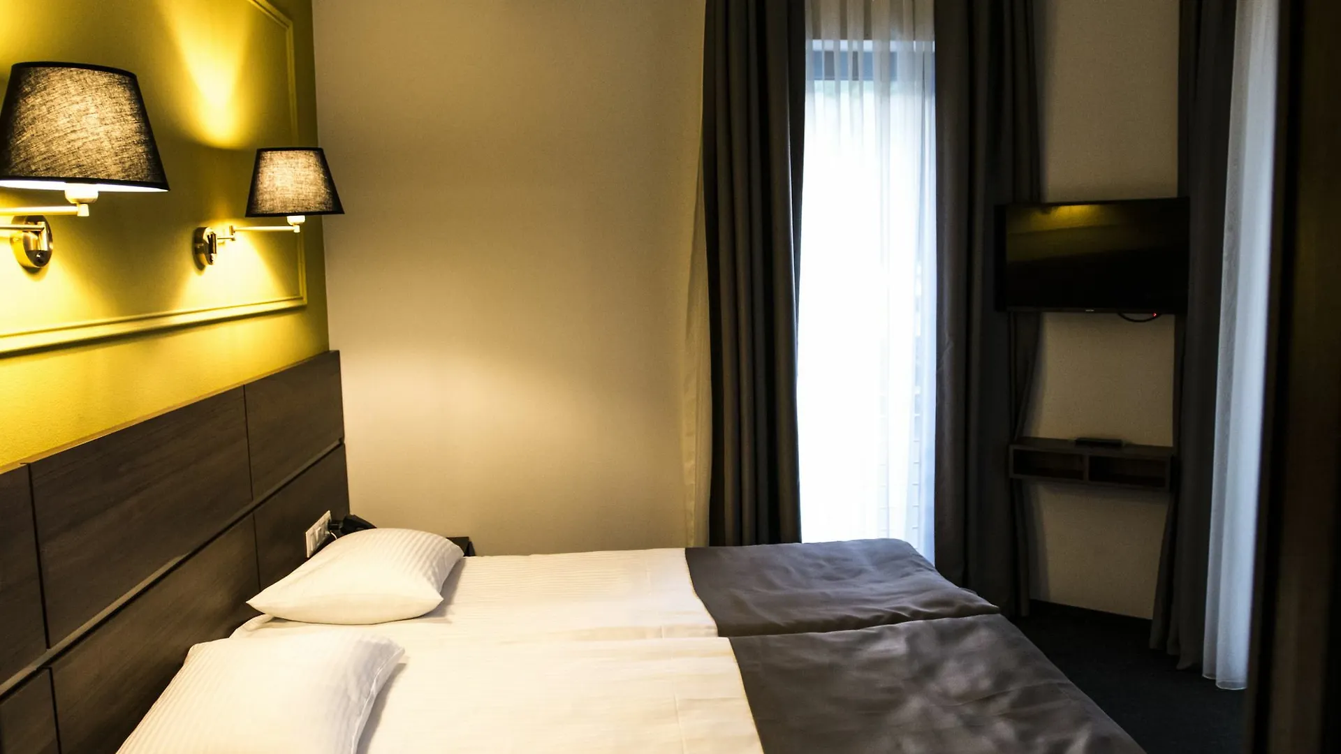 ****  Hotel Garnet Tbilisi Georgien